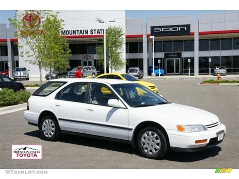 1995 Frost White Honda Accord Lx Wagon 49135502 Photo 2 Car Color Galleries