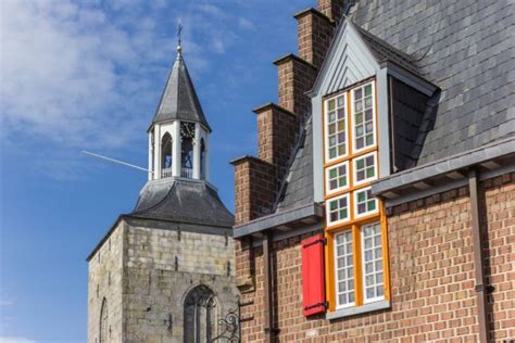 Lais Puzzle Buntes Fenster Und Kirchturm Im Zentrum Von Tubbergen