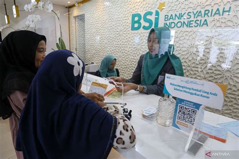 FOTO BSI Tetap Layani Transaksi Weekend Banking Saat Libur Lebaran