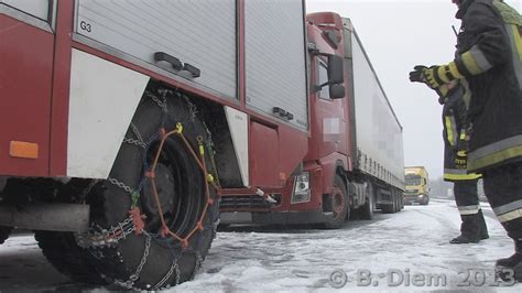 Unterfranken Aktuell Blitzeis Lkw An Steigung H Ngen Geblieben