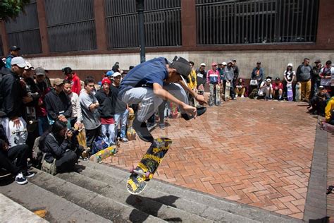 Así se vio el día internacional del Skateboarding en Bogotá Anadolu