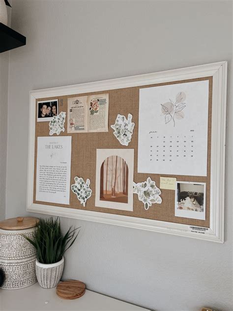 bedroom bulletin board | Cork board ideas for bedroom, Corkboard decor ...