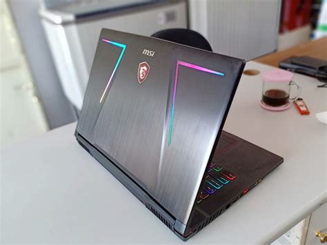 MSI GE73 Raider RGB 8RF UHD Duta Laptop