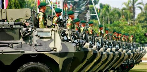 HUT Ke 76 TNI 112 Alutsista Tampil Di Sekitar Istana Merdeka Lentera