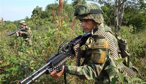 El Tambo Dos Presuntos Guerrilleros Del Eln Fueron Capturados En Medio