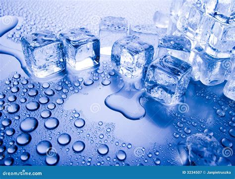 Ice Cubes Royalty Free Stock Photography Image 3234507