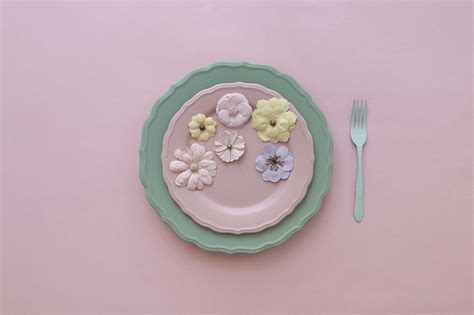 Beautiful Vintage Plate with Flowers Free Stock Photo | picjumbo