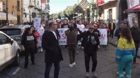 Pronto Soccorso Ospedale Boscotrecase Continua La Protesta Del