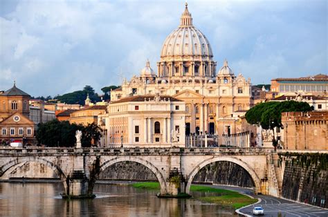 30 Top Tourist Attractions in Italy (with Map & Photos) - Touropia