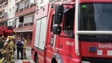 Un Carrer De Torredembarra Sense Llum Per Un Incendi