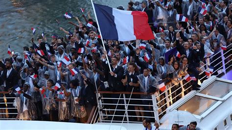 Jo Paris Ambiance De Folie La Marseillaise Et D Part Secret