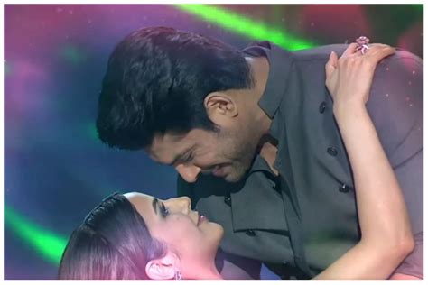 Remembering Sidharth Shukla 5 Times Sidnaazs Heartfelt Chemistry Won Us