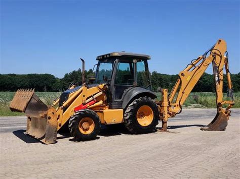 case  super      bucket backhoe loader boss machinery