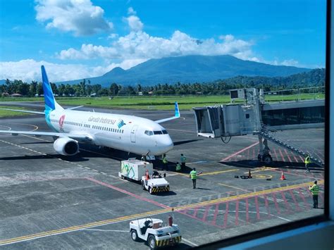 Pesawat GA 607 Rute Manado Jakarta Kembali Mendarat Di Manado Ini