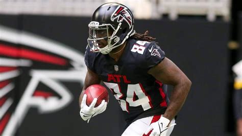 Falcons Watch Rb Cordarrelle Patterson Scores Td In Return Vs