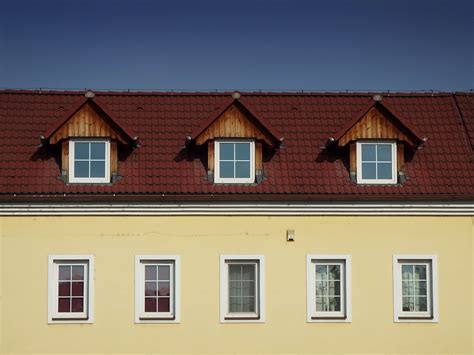 Kostenlose foto Architektur Holz Haus Fenster Dach Gebäude