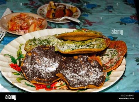 Central America, Guatemala, Guatemala City. Typical Guatemalan food Stock Photo - Alamy