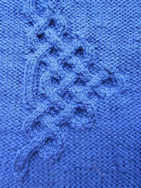 Ravelry Celtic Motif Knot 203 Pattern By Devorgillas Knitting