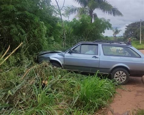 Motorista Cochila Ao Volante Na Estrada Da Serrinha Passa Direto Em