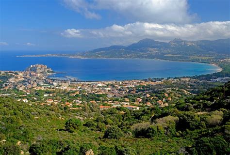 CALVI – DISCOVER THE MOST CHARMING SEASIDE RESORT IN CORSICA