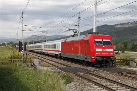 101 038 Mit IC719 Bei Niklasdorf Am 13 08 2013 Bahnbilder De