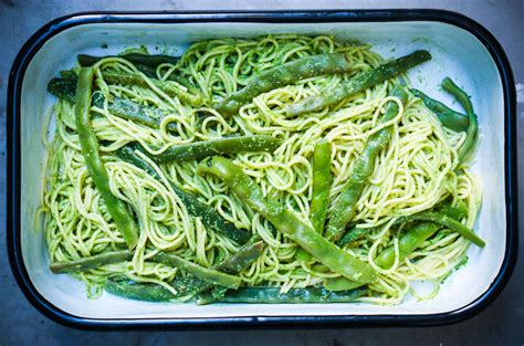 PASTA MIT PETERSILIEN WALNUSS PESTO GRÜNEN BOHNEN derultimativekochblog