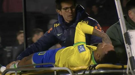 Neymar Rompe Ligamento Do Joelho E Ficará Pelo Menos Seis Meses Fora