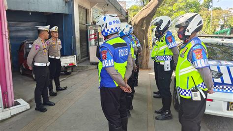 Hari Pertama Polresta Bandung Berlakukan Tilang Manual Dan