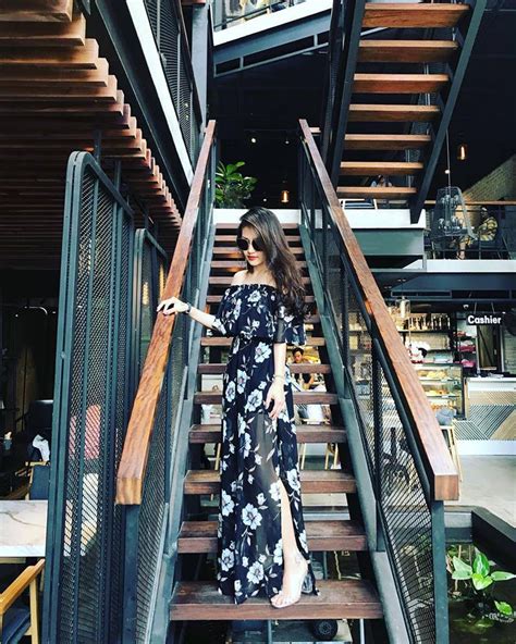 Hội bạn thân toàn mẹ bỉm sữa xinh đẹp của hot mom Hằng Túi người nào cũng giàu có thành đạt