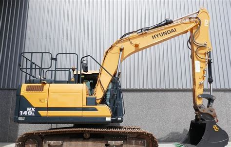 Hyundai Hx L Tracked Excavator