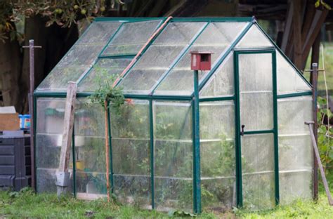 How Does A Greenhouse Work