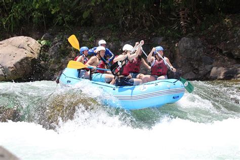 Tripadvisor Rafting En Aguas Bravas En El Rio Balsa Clase En