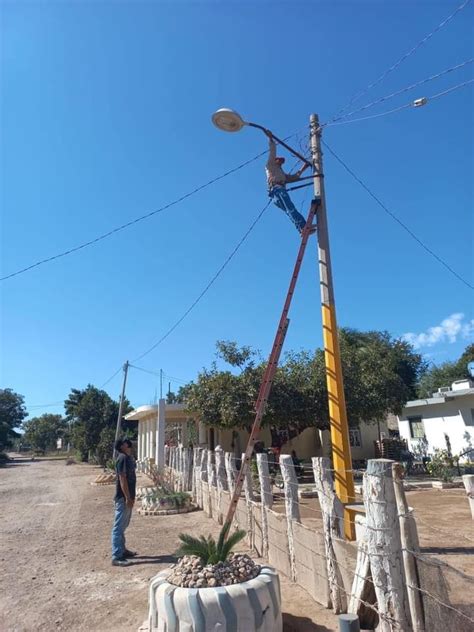 H Ayuntamiento De El Rosario Instalan Y Reparan Luminarias En Laguna