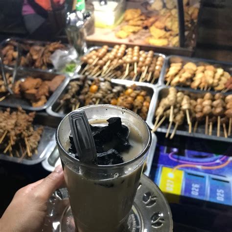 Angkringan Kopi Joss Tempat Nongkrong Asyik Di Jogja Dengan Menu Kopi Unik