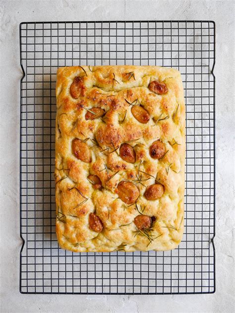 Wild Garlic Confit Rosemary Focaccia Daen S Kitchen