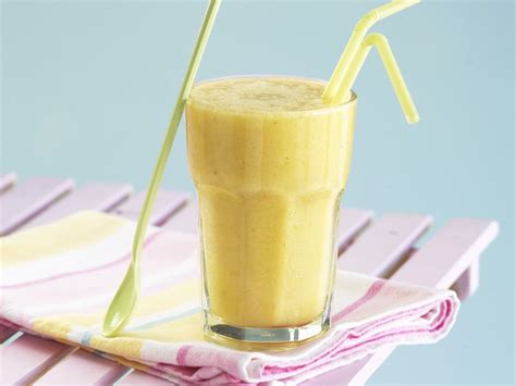 Banana Mango Smoothie Recipe Eat Smarter Usa