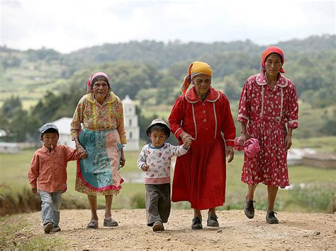 Vestimenta lenca en Honduras, un ejemplo de tradición e identidad