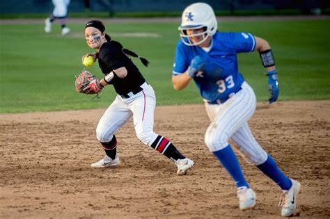 SLIDE SHOW: Softball: Kentucky 7, Western Kentucky 1 | WKU Sports ...