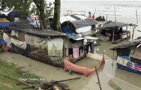 Brahmaputra River Crosses Danger Mark In Assam Video Surfaces National News Inshorts