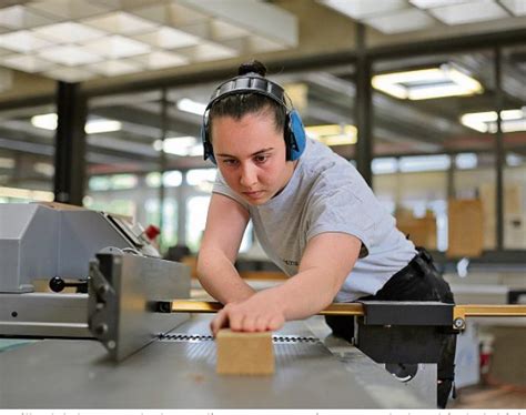 Le bois dans lair du temps Cité des métiers du Grand Genève