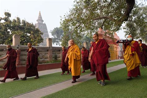 He Zurmang Gharwang Rinpoche At The Mahabodhi Stupa