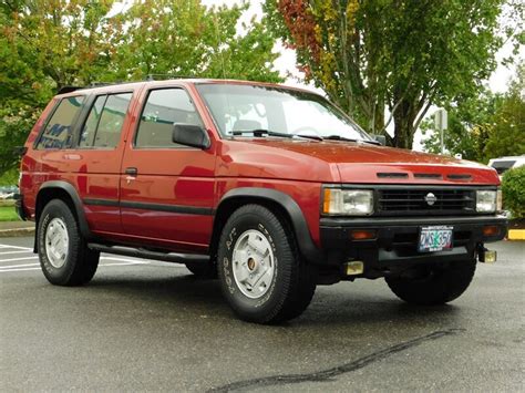 1990 Nissan Pathfinder SE 4dr Sport Utility 4X4 5 SPEED MANUAL CLEAN