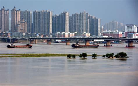 暴雨致赣江南昌段水位暴涨图片中国政府网