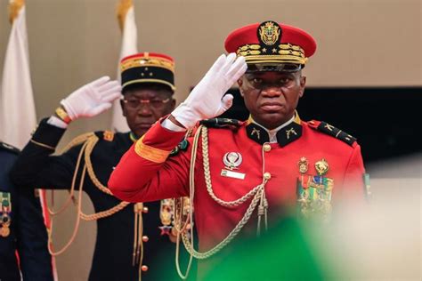 Coup dEtat au Gabon le général Brice Oligui Nguema investi