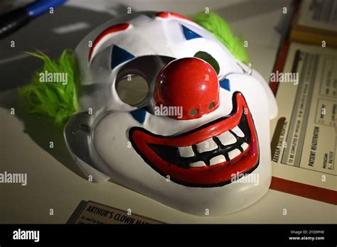 Arthur’s Clown Mask As used by Joaquin Phoenix as ’Arthur Fleck ...