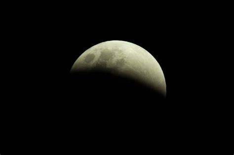 Eclissi Parziale Di Luna Visibile In Italia Il Ottobre