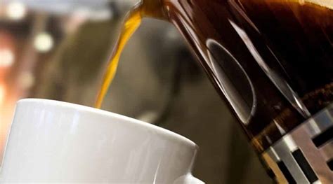 How Does A Drip Coffee Maker Work? An Expert Guide To Follow - Insights ...