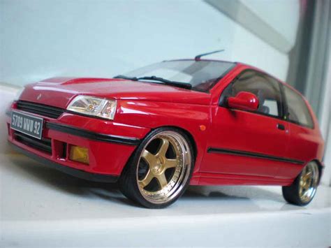 Coche Miniatura Renault Clio 16S 1 18 Ottomobile 16S 1991 Rojo Jantes