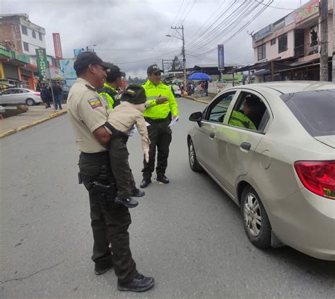 Policía Ecuador on Twitter Durante la ejecución de operativos en ejes