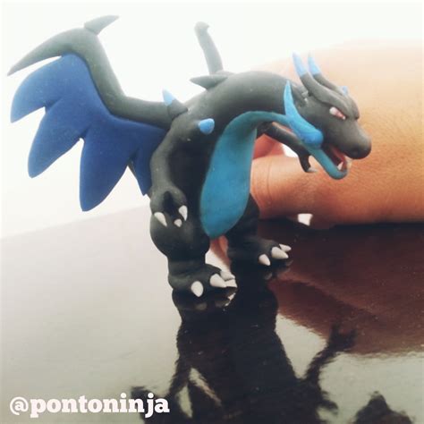 Pokémon Charizard Mega x Personagem Feito em Biscuit Elo7